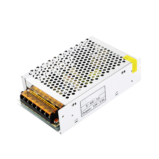 60W 5A 9CH DC12V Output Switch Mode CCTV Distribution Box Portable Power Supply For IR Camera Monitoring Equipment LED Tape Lights